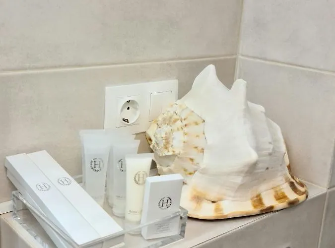 Alonisos Lux * Braşov